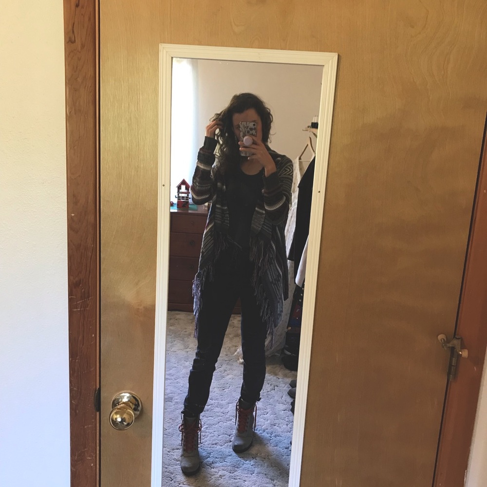 Patterned Sweater - Picture 3 of 3